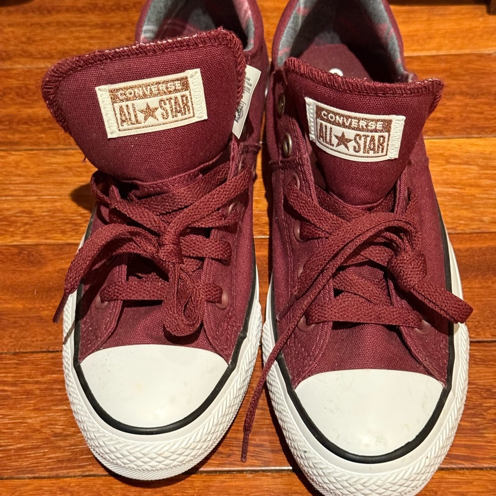 Converse Maroon All Star Sneakers Women’s 7.5